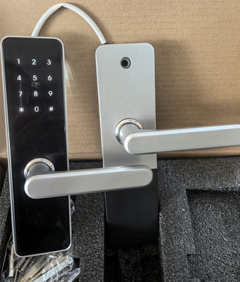 Smart Home Door Lock Fingerprint Lock Bluetooth WiFi Czarny / Srebrny pomalowany dla bezpieczeństwa